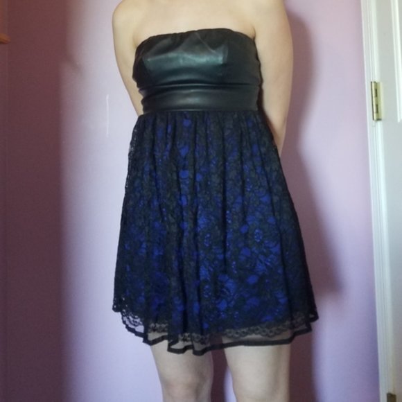 NWOT Black&Blue Lace Strapless Dress By Speechless - Picture 2 of 16